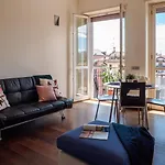 The Best Rent - Bright Two Rooms Apartment Near Cattolica University