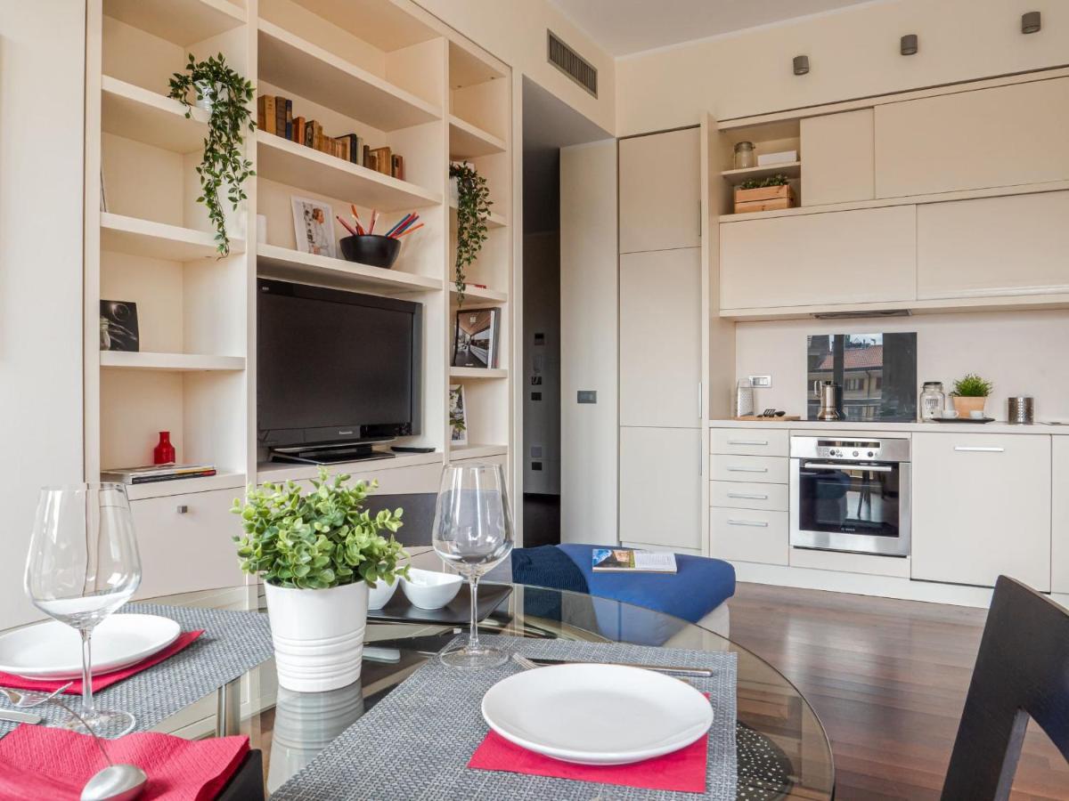 The Rent - Bright Two Near Cattolica Apartment *