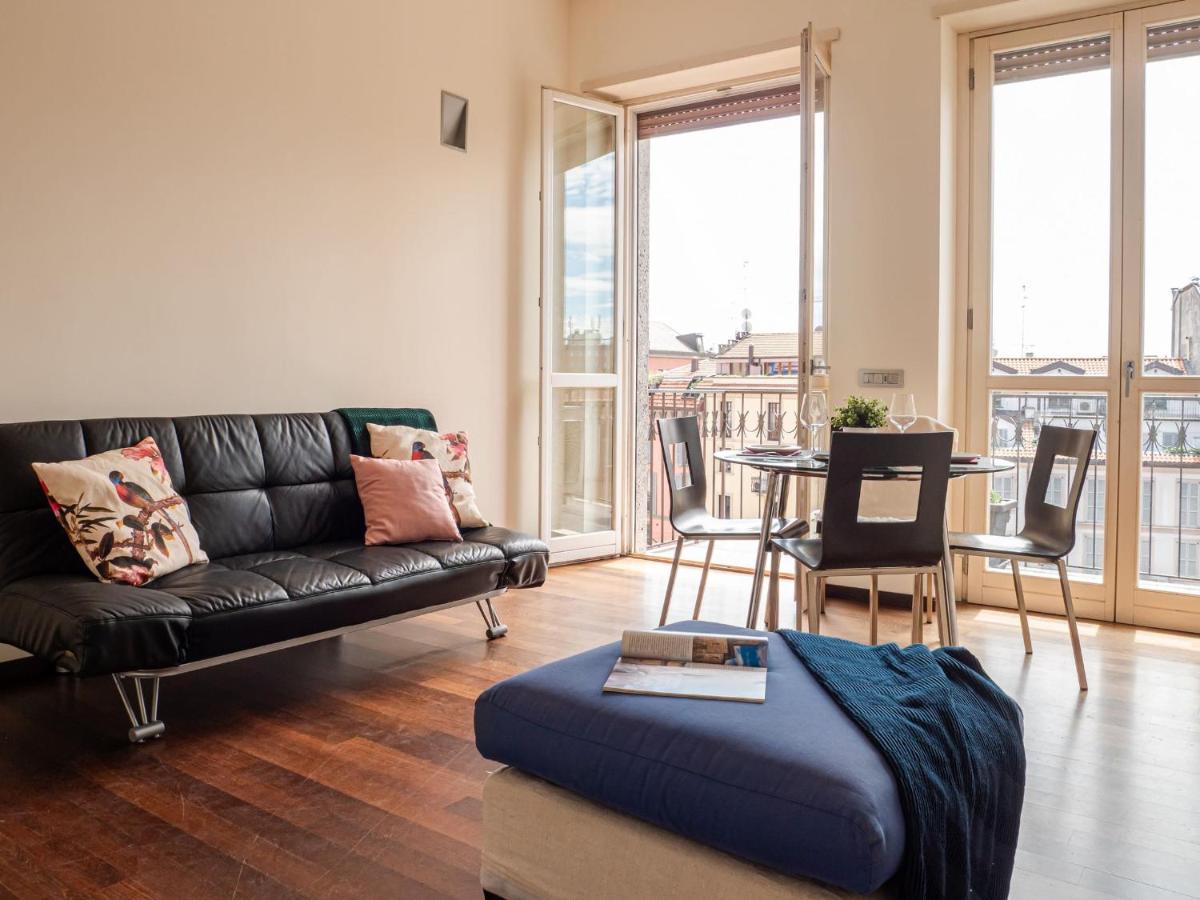 The Rent - Bright Two Near Cattolica Apartment